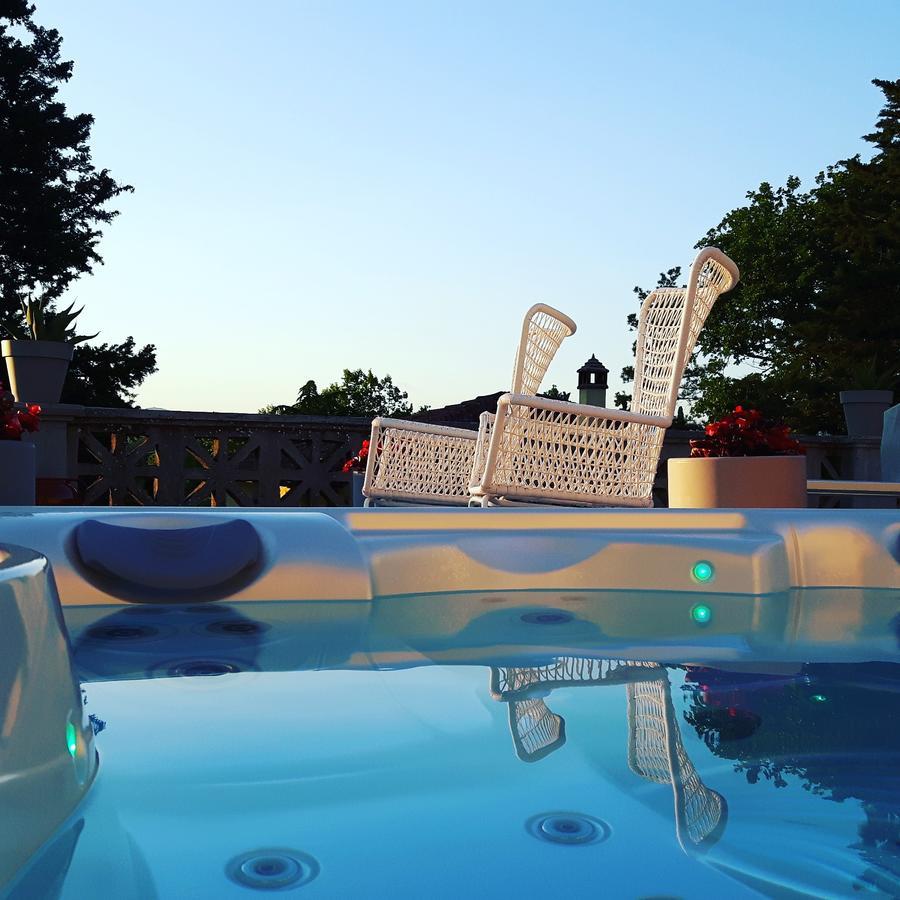 Bella Di Ceciliano Couette-café 2*